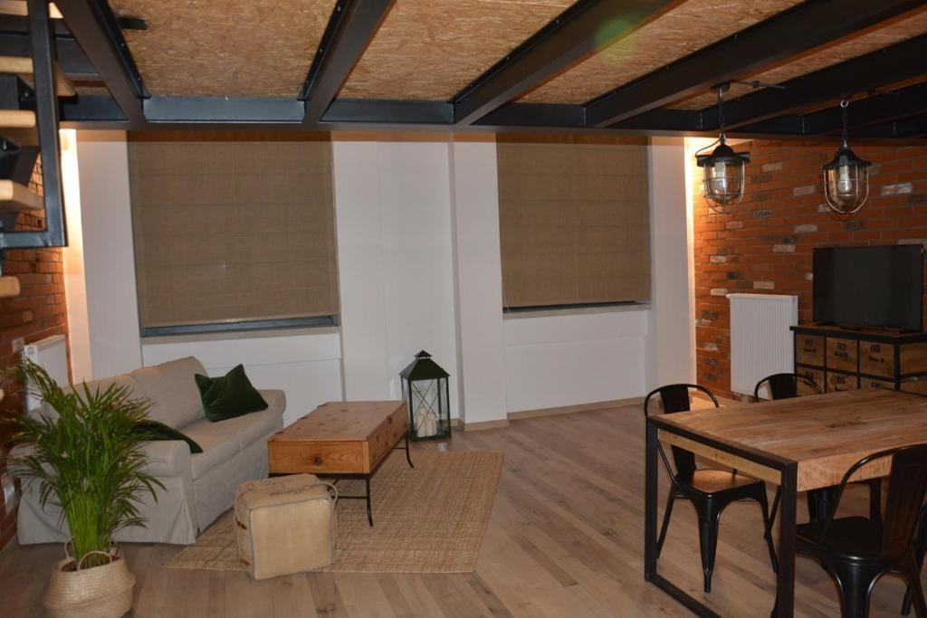 Loftstyle Apartament 2 Zyrardow Buitenkant foto